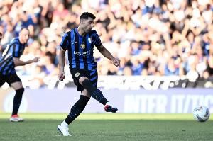 记者：塔雷米预计不会再参加国米的合练，经纪人在帮他运作去英超