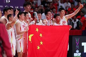 媒体人：这比赛后劲太大了 无论顺境逆境所有人信念一致&荣辱与共