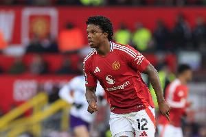 记者：曼联向罗马推荐马拉西亚，罗马正在认真考虑