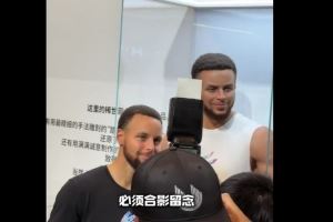 你是库里那我是谁？库里中国行看到自己的蜡像笑翻