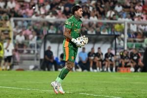 邮报：加拉塔萨雷预计周一再谈埃德森 曼城对多纳鲁马感兴趣