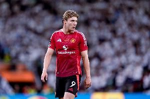 罗体：那不勒斯将先租后买4500万欧引进霍伊伦，曼联想要10%二转