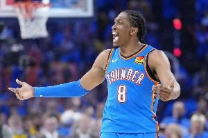 杰伦威谈球队文化：防守就是我们的骄傲 无论对位谁都会拼尽全力