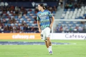 左后卫答案！皇马5000万买22岁A费7场几乎全勤 曼联1场没用就送走