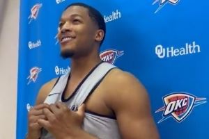 扬布拉德谈签双向：我告诉父亲他几乎要哭了 我能睡个安稳觉了