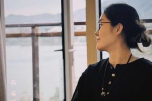 知性美！潘臻琦晒日常随笔：爱要及时 别总说下次