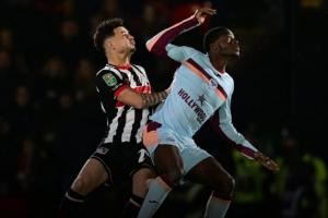 此前淘汰曼联、谢周三！格林斯比0-5布伦特福德止步联赛杯16强